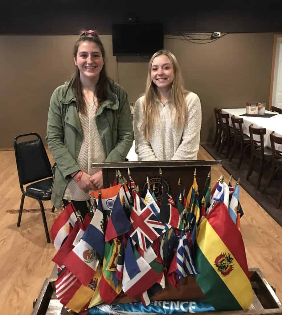 Emmy Moore and Niah Gray