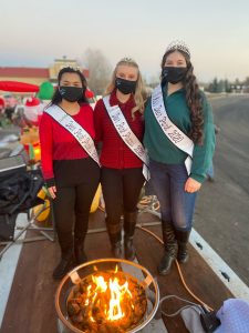 Princesses Isabella Sedeno, and Janessa Sexton with Miss Deer Park 2020 Ainsley Carpenter representing our beautiful town in the Festival of Lights Parade.