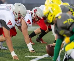 #62 Brady Martin waits for the snap