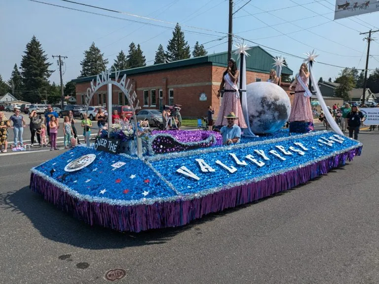Settlers Day Parade 2024PXL_20240727_174042737